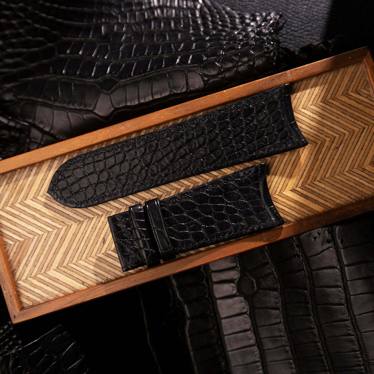 Curved End Black Alligator Folded Edge Lining Alligator Leather Watch Strap