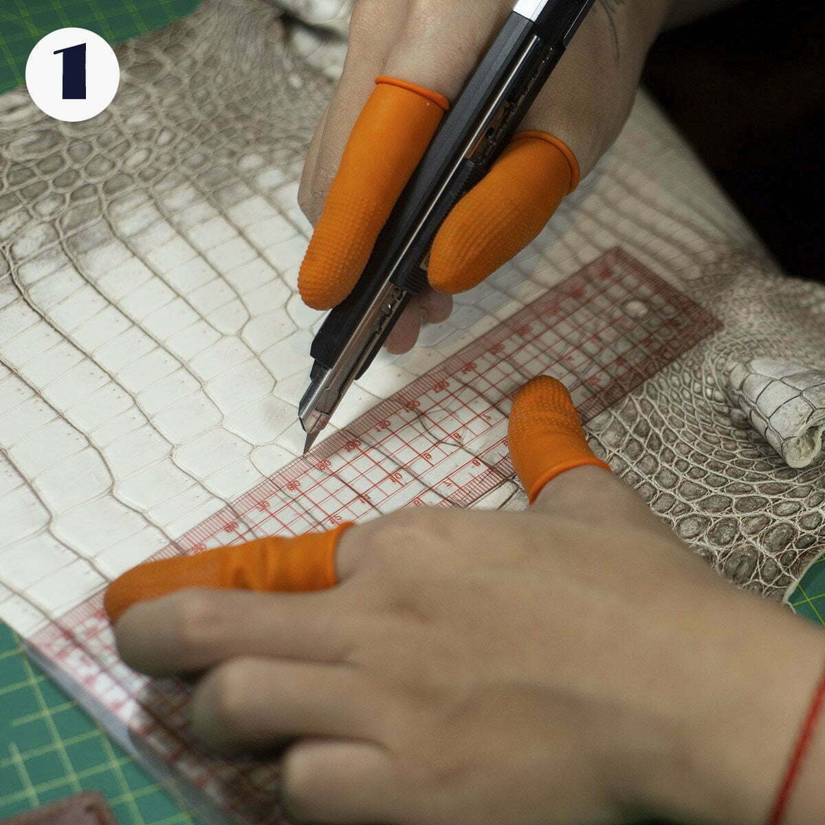 The Evolution of Watch Straps: From Leather to Metal and Beyond 12 STEP1 - cutting
