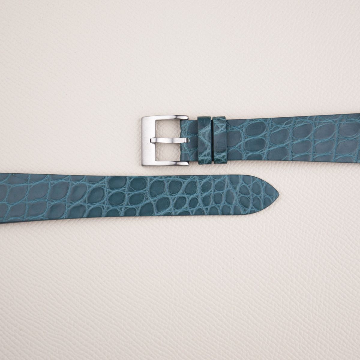 Vintage aqua green alligator