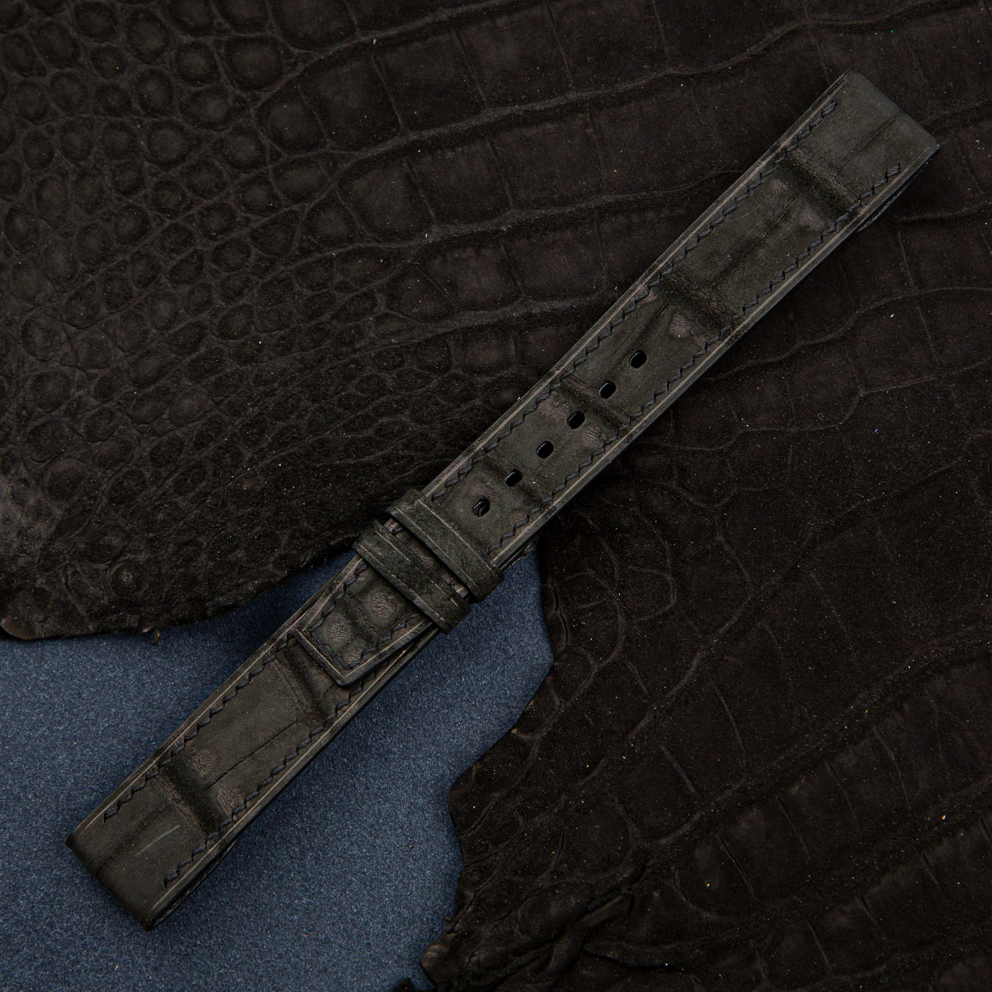Nubuck Black Alligator black Lining Goatskin Fixed Bars Watch Strap