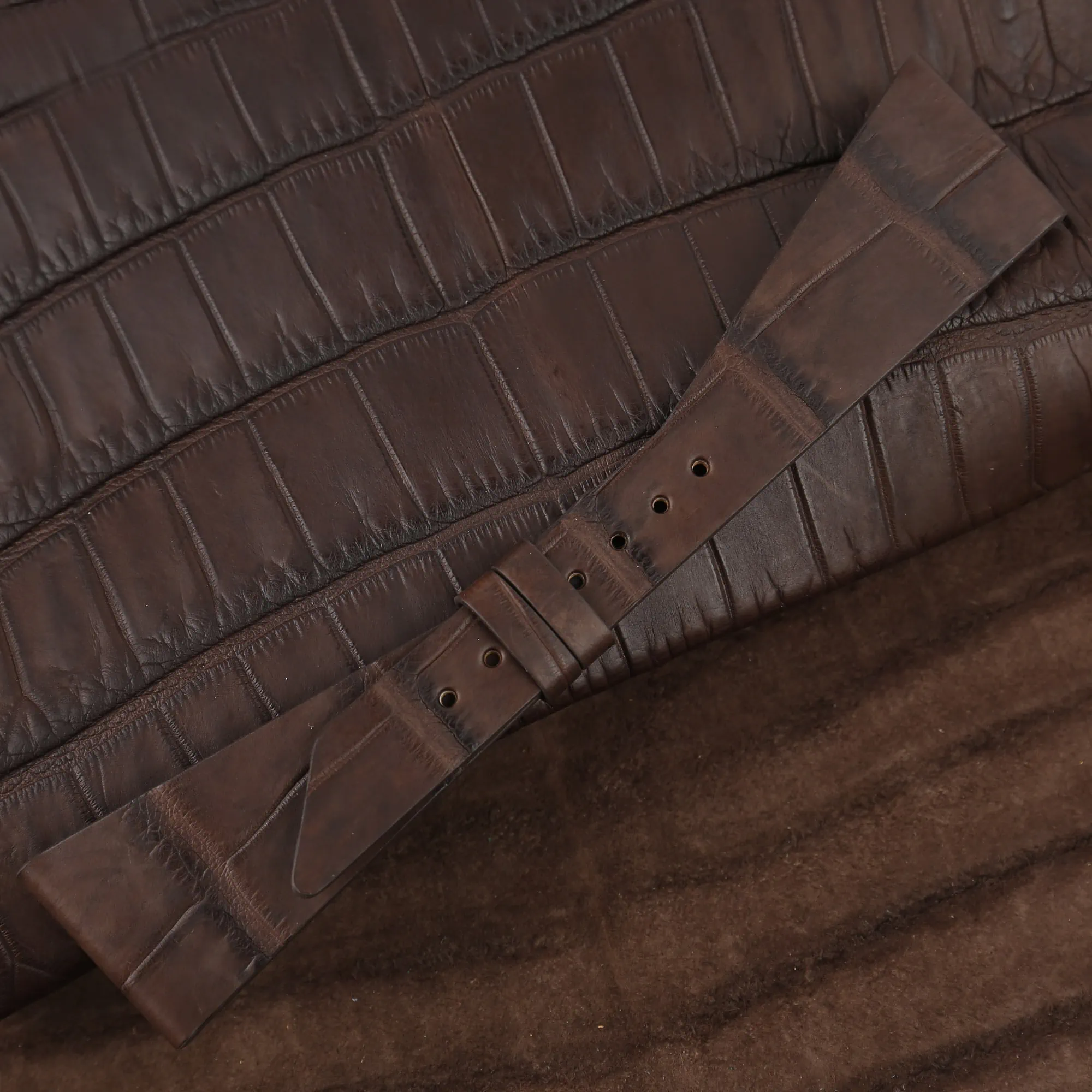 Asymmetric Chocolate Alligator leather watch strap - Image 5