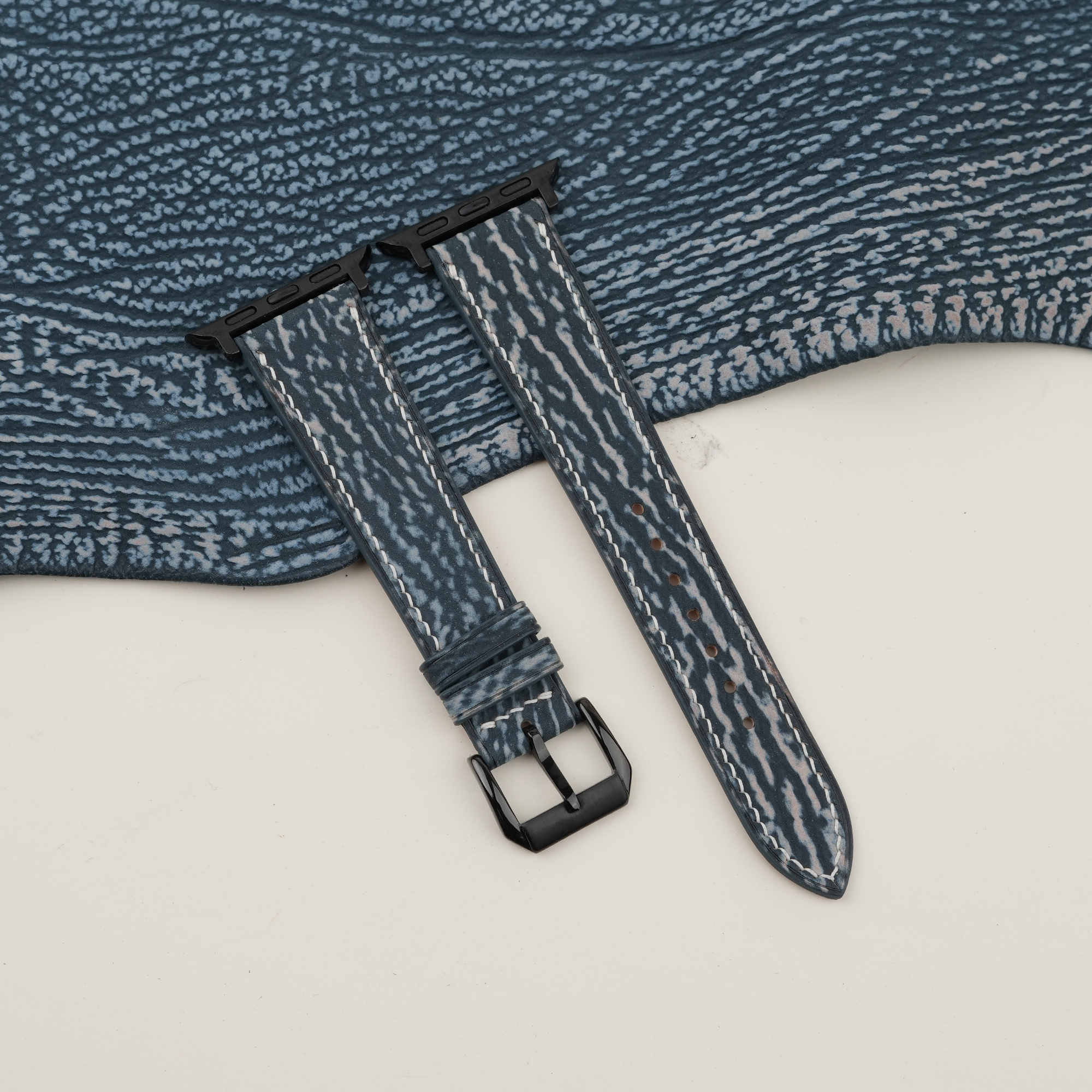 Similli watch strap with embossed pattern Apple Watch Band